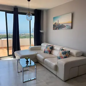 https://apartamento-en-nerja-con-vistas-al-29780.es-andalucia.com